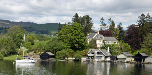 lake district lodges with dogs
